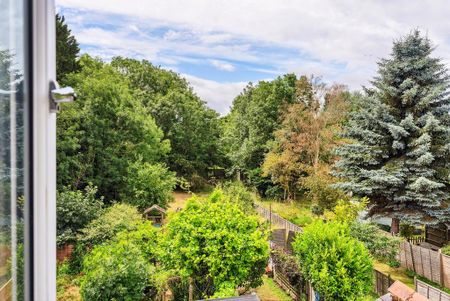 2 bedroom terraced house to rent - Photo 4