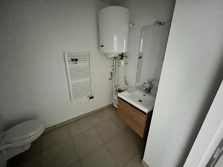 Location Appartement 1 pièce 21m² - Photo 3