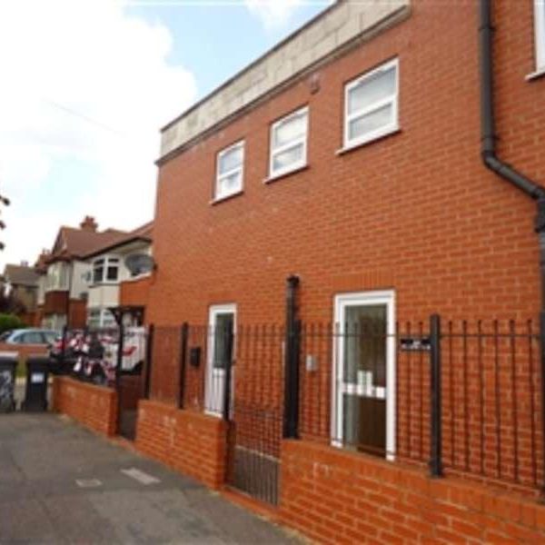 Wimborne Road, Moordown, Bournemouth, BH9 - Photo 1