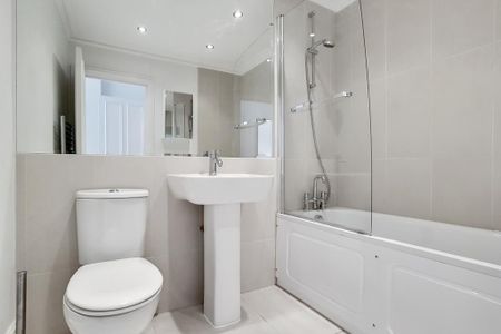 2 bedroom apartment to rent - Photo 4