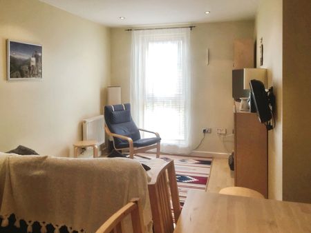 1 bedroom apartment to rent - Photo 3