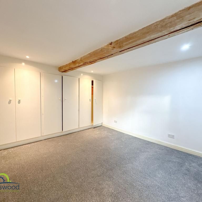 1 bedroom barn conversion to rent - Photo 1