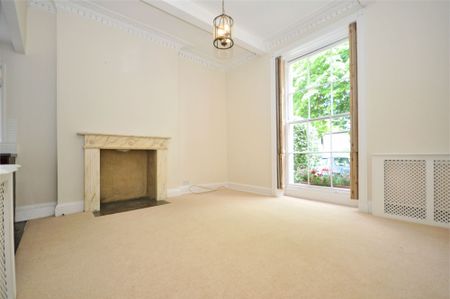 Montpellier Parade, Cheltenham, Gloucestershire - Photo 4