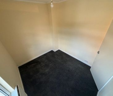 2 bed Terraced - To Let - Photo 2