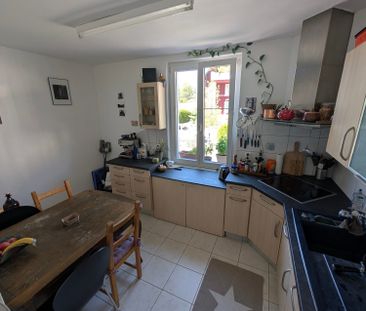 Reprise de bail : 2.5 pces à Bassecourt avec parc/jardin - Foto 3