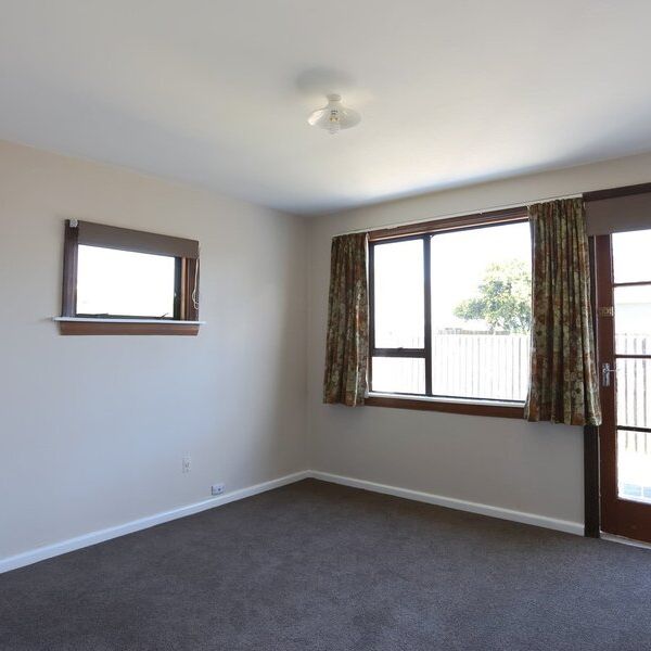 SOCKBURN – 4 BEDROOM, 1 BATHROOM - Photo 1