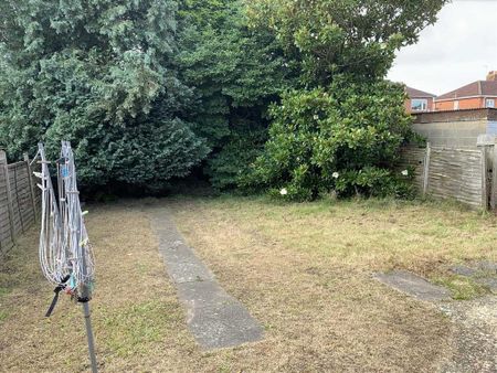 5 bedroom bungalow to rent - Photo 5