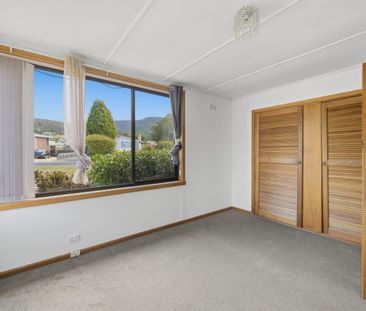 Home in Convenient Claremont Location - Photo 6