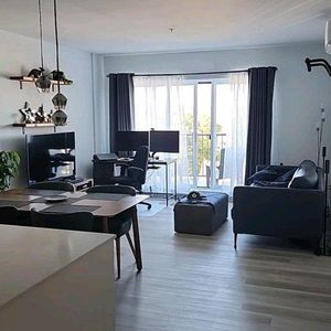 3 1\2 à céder pour le 1er juillet - dernier étage - Photo 2