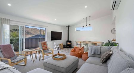 CROMWELL - 3 BEDROOMS - Photo 5