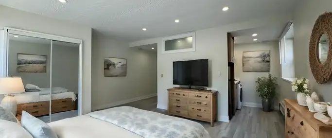 140 Springhurst Ave. Suite 4 | 140 Springhurst Ave. Suite, Toronto - Photo 1