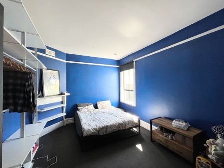 It's Easy, Living Here! - Photo 3