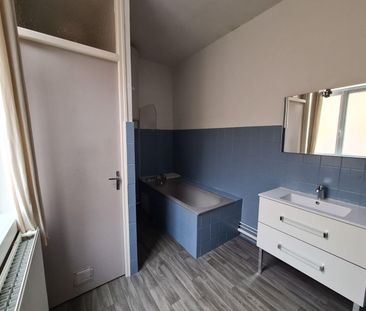 Appartement récemment rénové à louer dans petit immeuble situé à pr... - Photo 5