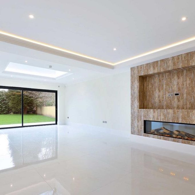 6 bedroom detached house to rent - Photo 1