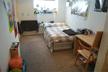 3 bedroom detached bungalow to rent - Photo 3