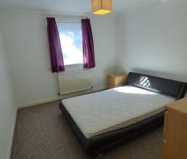 2 bed flat to rent in Broad Ash, Sandyford, NE2 - Photo 3