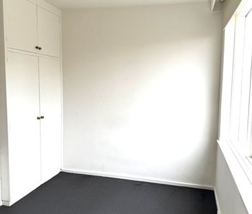 Charming 1-Bedroom Home - Photo 4