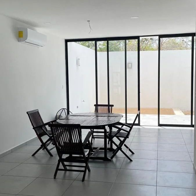 Town House en Renta, Temozon - Photo 1