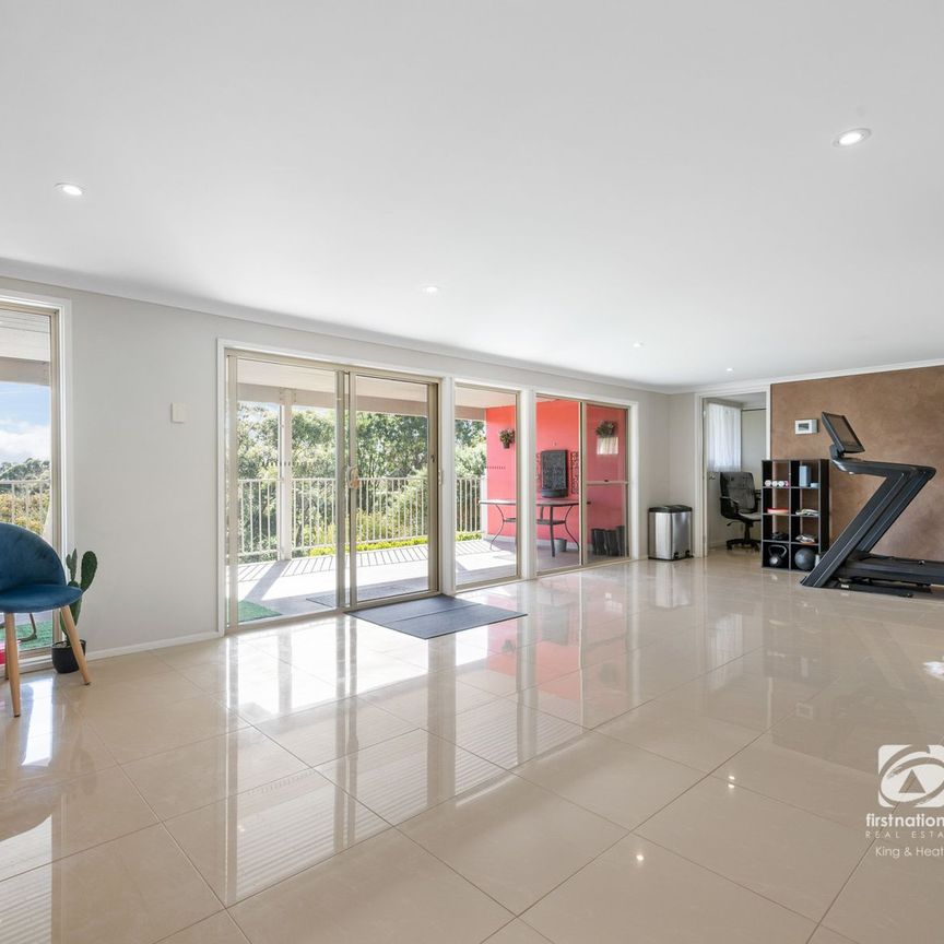 WONDERFUL VIEWS - PRIVATE ROAD - Photo 1