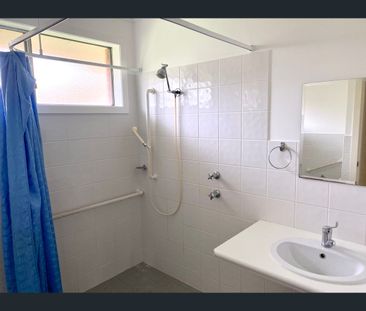 11 Berowra Street, Cowra, NSW 2794 - Photo 4