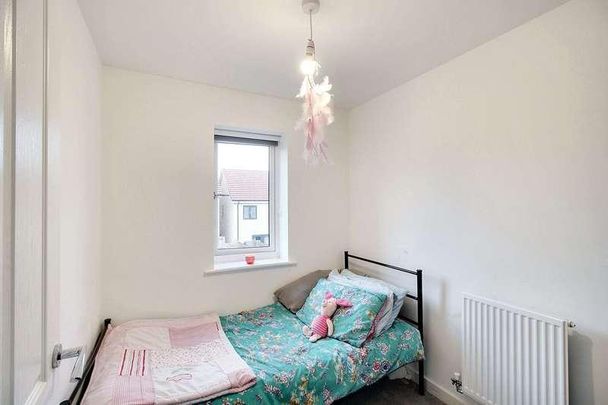 Whimbrel Drive, Minster On Sea, ME12 - Photo 1