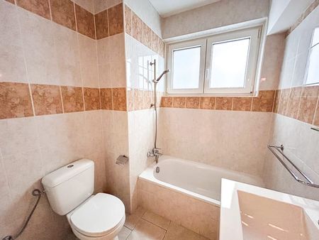 Appartement te huur - Foto 2