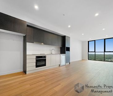 Stunning New Apartment - Photo 2