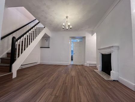 Iorwerth Street, Manselton, Swansea SA5 9NP - Photo 2