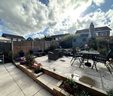 3 bedroom semi-detached house to rent - Photo 1