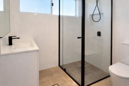 2 Bedroom Home - Photo 5