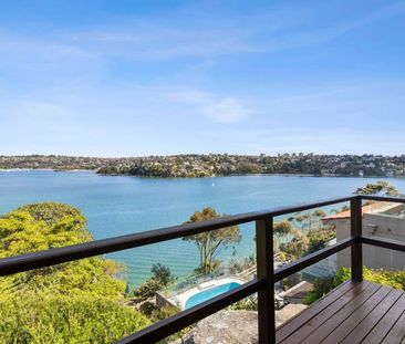 Front Row Harbour Views � 3-Bedroom Mid-Century Masterpiece - Photo 2