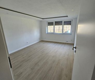 Moderne 3-Zimmer-Wohnung mit eigenem Eingang in Köngen - Photo 4