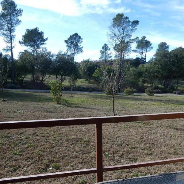 Location Appartement 1 pièce 38m² FREJUS 83600 - Photo 1