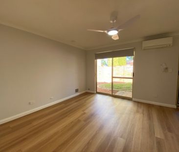 FULLY RENOVATED 3X1 IN A OVER 55’s COMPLEX - Photo 2