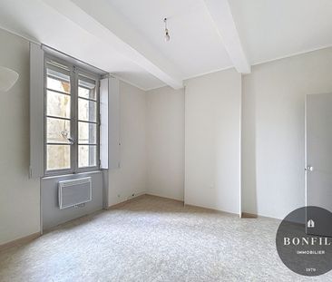 A LOUER AVIGNON (84000) INTRAMUROS : APPARTEMENT 2 PIECES NON MEUBL... - Photo 2
