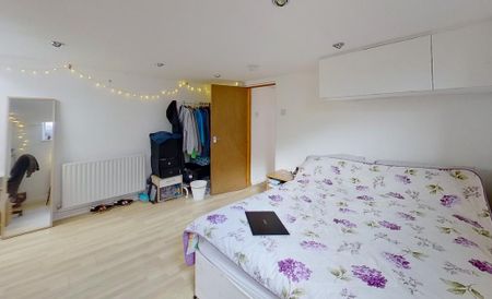 4 bedroom house to rent - Photo 2