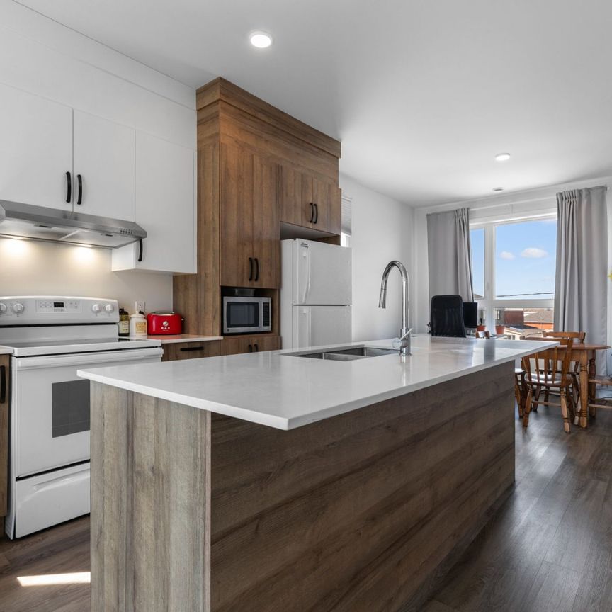 Condo for rent, Delson - Photo 1