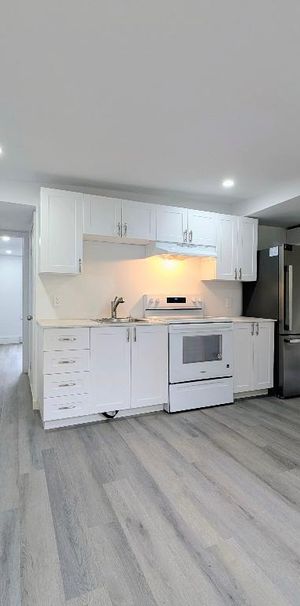 **Renovated 4 1/2, TOP Floor, Large Balcony-The Village/Downtown, Metro Papineau** - Photo 1