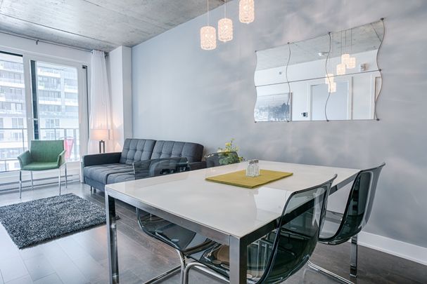 235 Rue Peel, apt. 508 - Photo 1