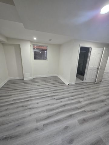 For Lease - 1081 Urell Way, Milton, Ontario - Photo 2