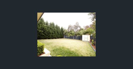 A gracious, private, Tuscan-themed entertainer in a private cul-de-sac location - Photo 5