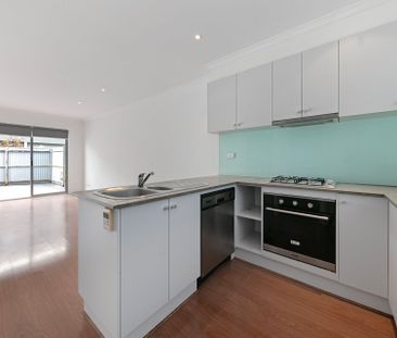 Prime Glen Huntly Position! - Photo 4