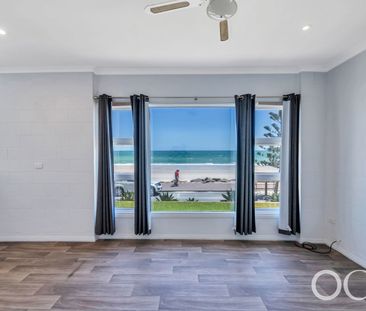Open the Door To Iconic Beachside Living - Photo 5
