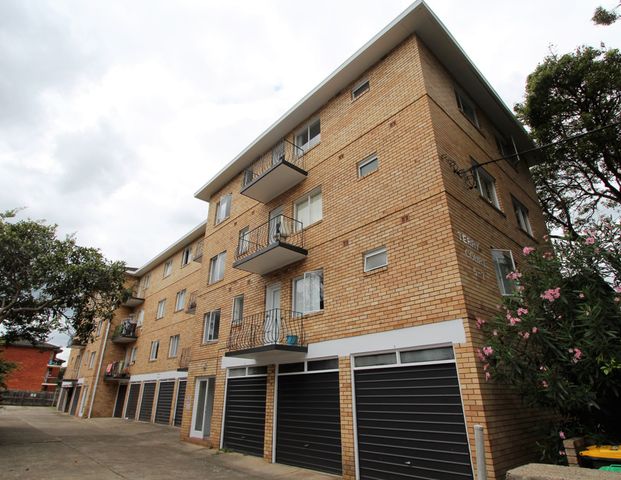 2/5-7 Terry Road, West Ryde NSW 2114 - Apartment For Rent | Domain - Photo 1