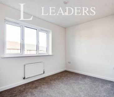 2 bedroom semi-detached house to rent - Photo 5