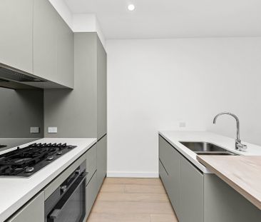 412A/160 Whitehorse Road, Blackburn - Photo 2