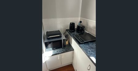 10 Acacia Street, Hamlyn Heights, Vic 3215 - Photo 2