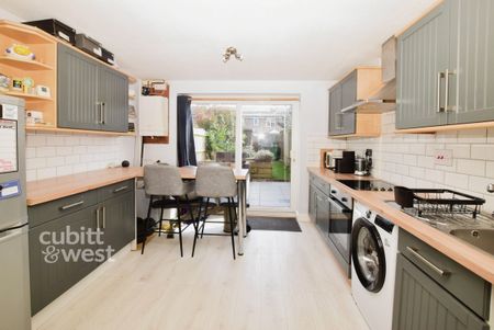 2 bedroom terraced house to rent - Photo 3