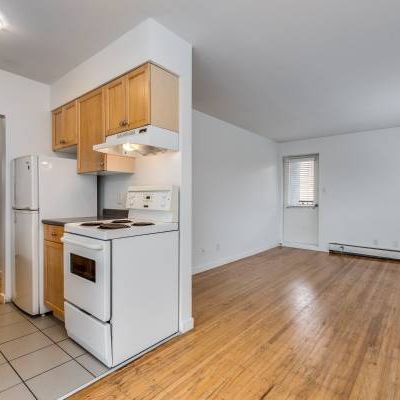 Available February 1st-FURNISHED-Pet Welcome 1 Bedroom@1985 W 8th Ave - Photo 1