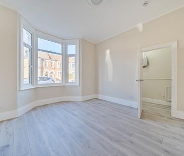 4 bedroom terraced house to rent - Photo 3